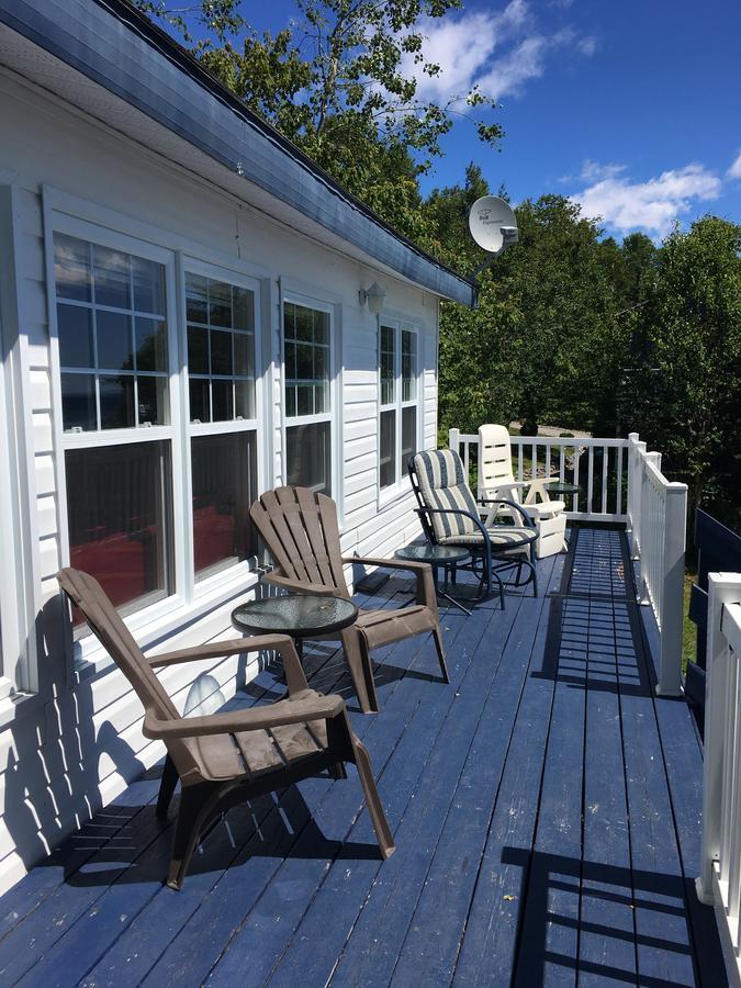 Chalet Chez Les Petit Les Bergeronnes Exterior foto